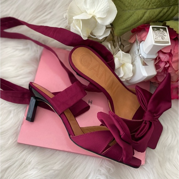GANNI Bow Wrap Sandals - Picture 2 of 7